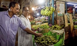 以色列对加沙帐篷营地发动致命空袭数小时后，以色列继续进攻