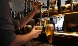 伦敦所有的酒吧都有关门的危险