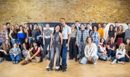 看看安德鲁·劳埃德·韦伯的《星光快车》伦敦回归的演员阵容吧