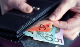 他们是这个国家经济压力最大的一代人