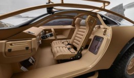 梅赛德斯-奔驰项目迈巴赫Virgil Abloh概念在孟买展出