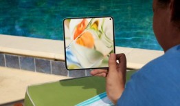 谷歌在其Pixel智能手机系列中增加了一款可折叠、更小的Pro机型