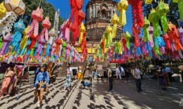 由于年轻一代失去兴趣，制作传统泰国灯笼的艺术正在消亡