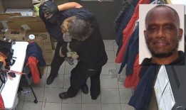 观看：Chick-fil-A员工在石山餐厅与武装劫匪搏斗