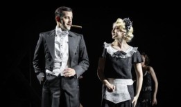 评论：评论家如何看待《艺术家》的世界首演？