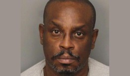 一名男子承认虐待尸体，三年多前，佩顿·休斯顿的尸体被发现在浅坟中