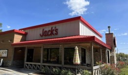 霍夫曼浸信会的邻居在反对洗车后将得到杰克的餐厅