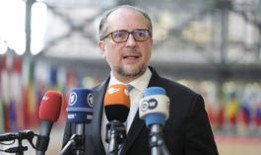 欧盟与俄罗斯和奥地利“对峙”