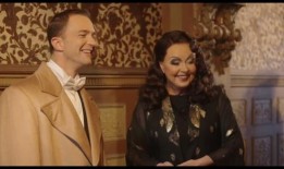 视频：第一次看到莎拉布莱曼在澳大利亚日落大道的服装