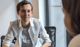 华沙的俄罗斯流亡者拒绝克里姆林宫的“恐俄”宣传，希望有一个光明的未来