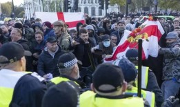 苏纳克考虑在停战日暴力事件后制定更严厉的抗议法律