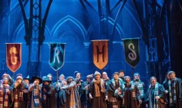 百老汇授权全球推出英国版哈利波特与被诅咒的孩子中学版网站