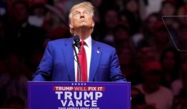 特朗普不会为麦迪逊广场花园“爱情节”上的种族主义笑话“垃圾岛”道歉