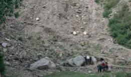 联合国儿童基金会警告说，南亚的暴雨和洪水危及数百万儿童