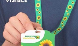 这种挂绳使残疾人旅行更方便