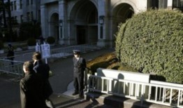 在不到10年的时间里，创纪录的177名在职日本官员辞职