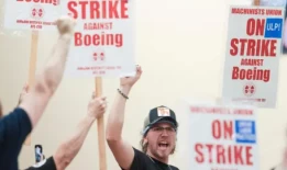 波音公司工会对“最终”加薪30%的提议进行了抨击