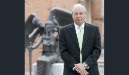 坎伯兰法学院长期院长、前联邦法官约翰·卡罗尔去世