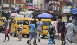 这是在创新和就业问题之间的平衡，因为非洲利用人工智能来推动增长