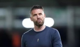 老大哥偶像在催人泪下的求婚后订婚了