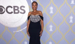 詹妮弗·哈德森加入百老汇《粉碎》制作团队