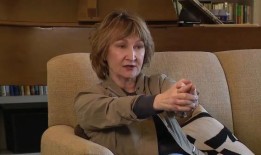 四次癌症幸存者重温贝尔维尤武装劫车的创伤经历