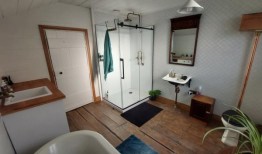 少年的梦想给他带来了一个历史性的家：“三年的空闲时间和周末”