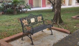 尼科尔公路坍塌：20年过去了，同事们记住了为救人而牺牲的“英雄恒”