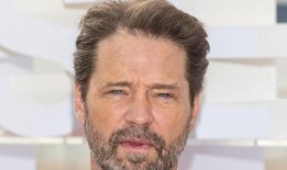 《90210》的杰森·普里斯特利说，夏南·多尔蒂的死让他开始思考自己的死亡问题