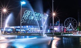 威尔士国家歌剧院合唱团成员推迟罢工行动