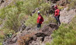 在杰·斯莱特的搜查中发现了尸体和他的财物和衣服