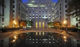 法官裁定，杰斐逊县财政部长将不会参加连任投票