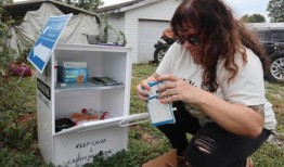 旧纸盒被用来分发过量服用的逆转药物纳洛酮