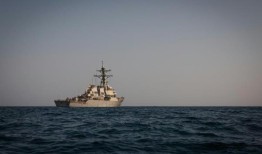 美国军舰击落从也门发射来的导弹