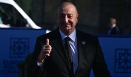 阿塞拜疆总统阿利耶夫誓言支持法国“殖民地”独立