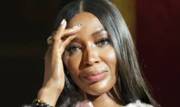 超模娜奥米·坎贝尔承认在慈善事业上失败