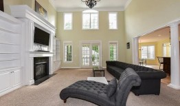 密西西比州一座覆盖了4年的邦联纪念碑被移走