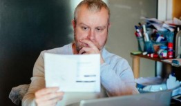 家政学：我拖欠抵押贷款，出借人想让我填写无数烦人的表格我有什么选择？