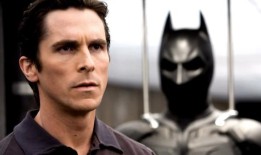 防弹少年团视频曝光，动作明星西尔维斯特·史泰龙差点演蝙蝠侠