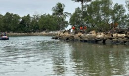 石油泄漏清理：圣淘沙海滩“进展良好”;超过14万公斤的油浸砂被清除