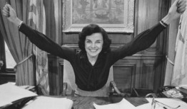 黛安·范斯坦的第一手故事，朋友和开拓者，在她的葬礼上闪耀