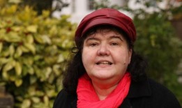 小驯鹿的现实生活玛莎抨击Netflix与理查德·盖德的数百万美元新协议