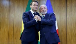 马克龙调侃了与卢拉可爱的“婚礼”照