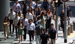 重要阅读：面对新加坡劳动力老龄化和萎缩的现状，新加坡对外国人力和人才的需求