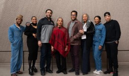 导演菲利西亚·拉沙德和剧作家布兰登·雅各布斯-詹金斯凭借《家庭与目的》获奖