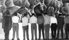 周末的展览，从麦柯里到贫穷艺术