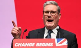 英国首相用香肠混淆人质(视频)