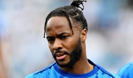 拉希姆·斯特林的传奇总结了切尔西的混乱，俱乐部面临着出售价值5000万英镑的球星的战斗