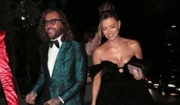 莫拉·希金斯与皮特·威克斯在爱尔兰酒店的圣诞之旅