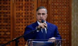 随着西班牙不和加剧，委内瑞拉呼吁外交官